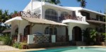 HS114 - Executive super value  deal beach front villa at Baie du Tombeau( pied dans l'eau.)